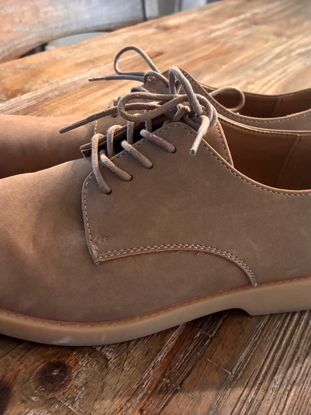 Men’s Abound size 8 suede shoes